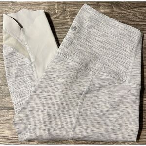 Lululemon Wunder Under Crop ll (Special Edition) Scallop 23" Size 6 Silver Spoon